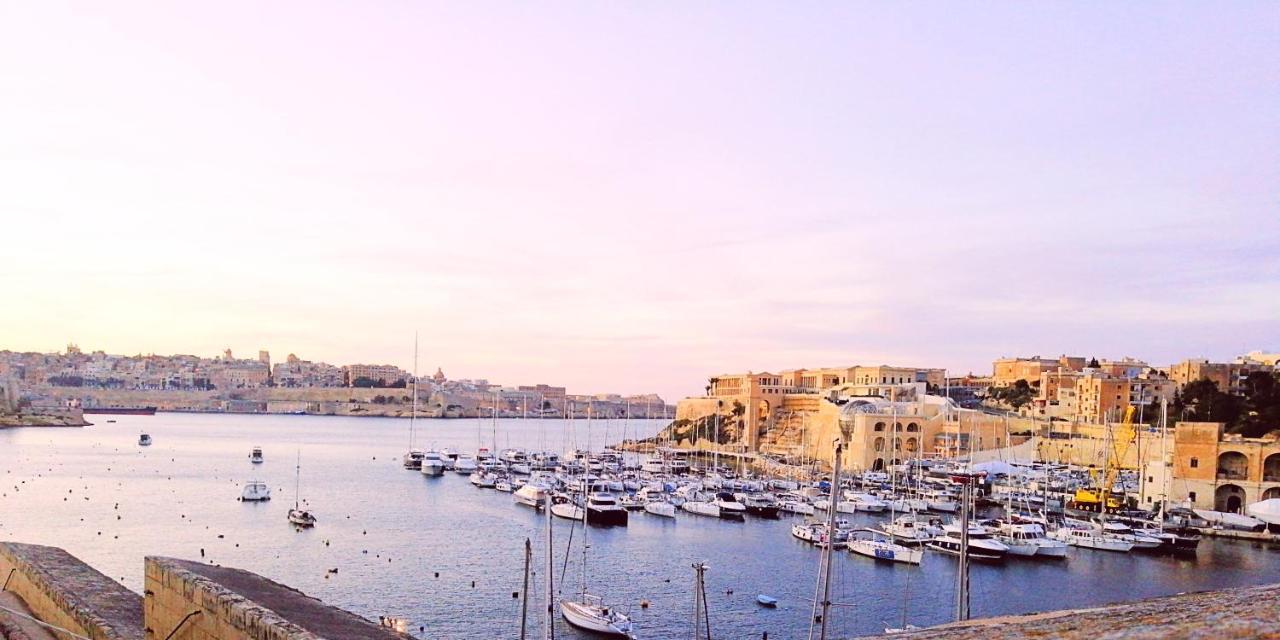 Vittoriosa' Seafront 2 Bed Highly Furnished Apartment 外观 照片