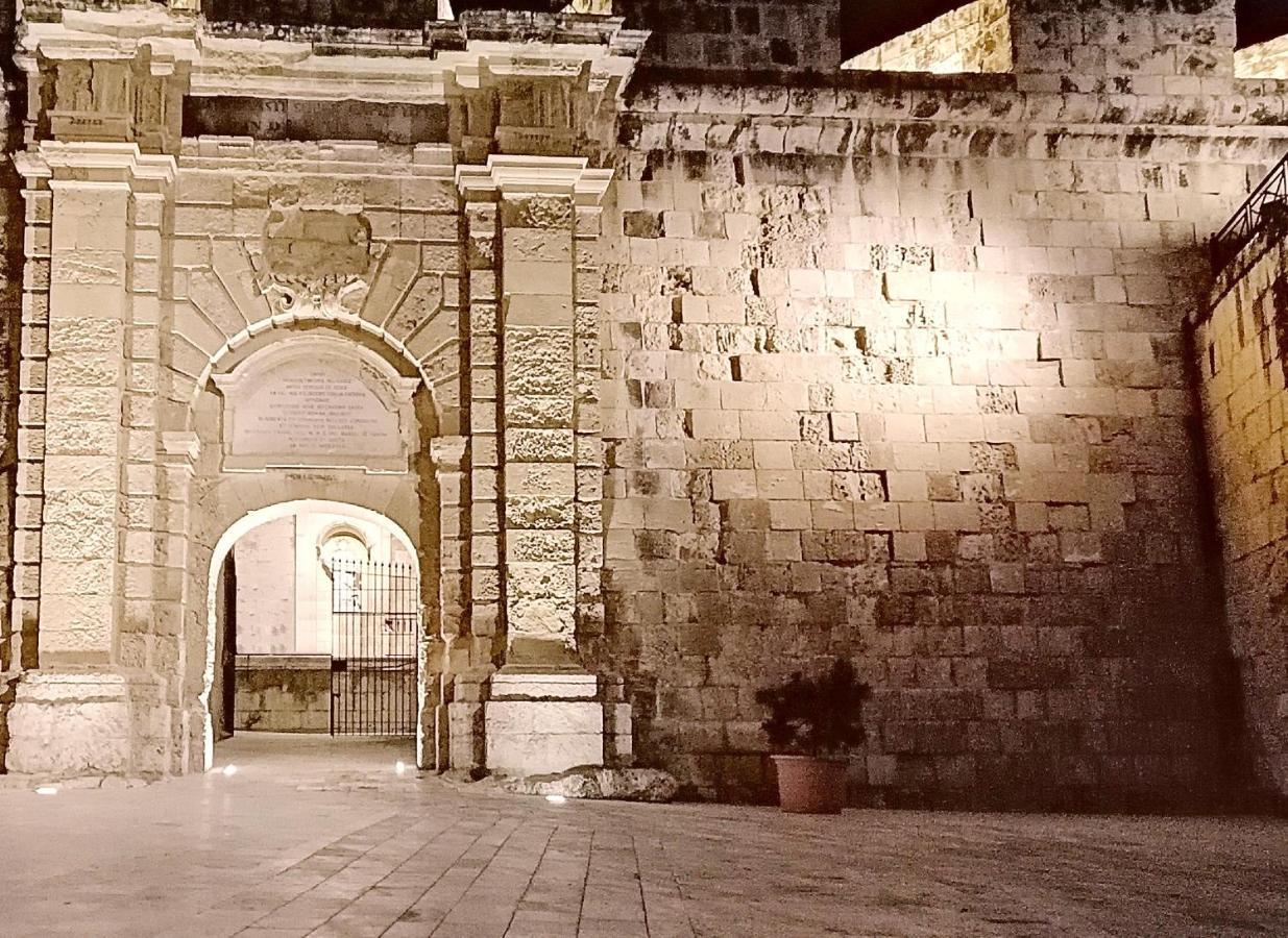 Vittoriosa' Seafront 2 Bed Highly Furnished Apartment 外观 照片