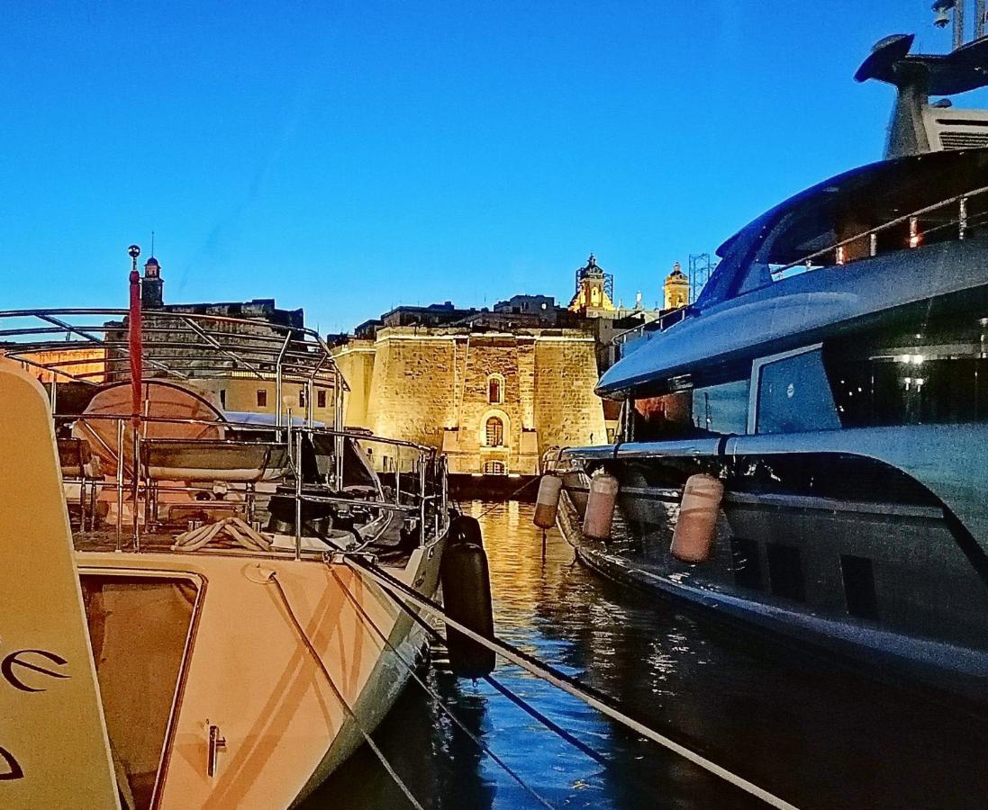 Vittoriosa' Seafront 2 Bed Highly Furnished Apartment 外观 照片
