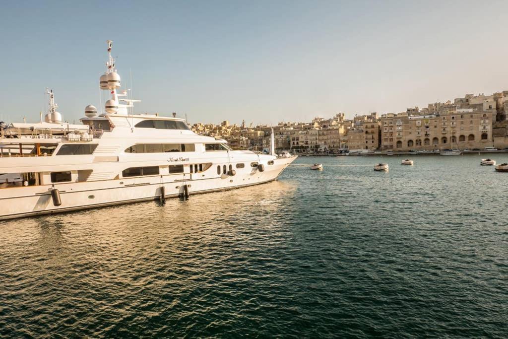 Vittoriosa' Seafront 2 Bed Highly Furnished Apartment 外观 照片